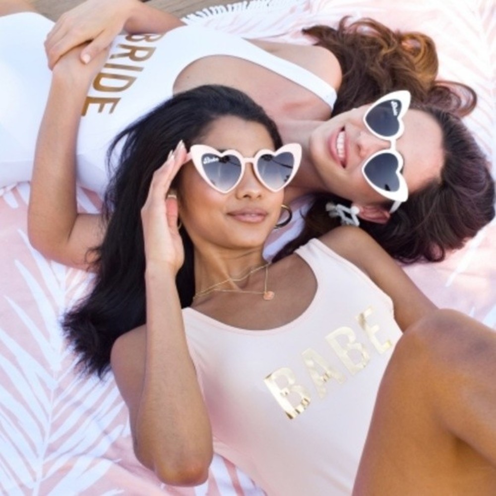 Handmade Pink Heart Shaped Babe Sunglasses - Picture 3 of 7